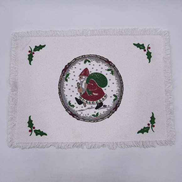 White Christmas Placemats Cotton Santa Mistletoe Holiday 16 x 11 inch Set of 2 - Picture 4 of 5
